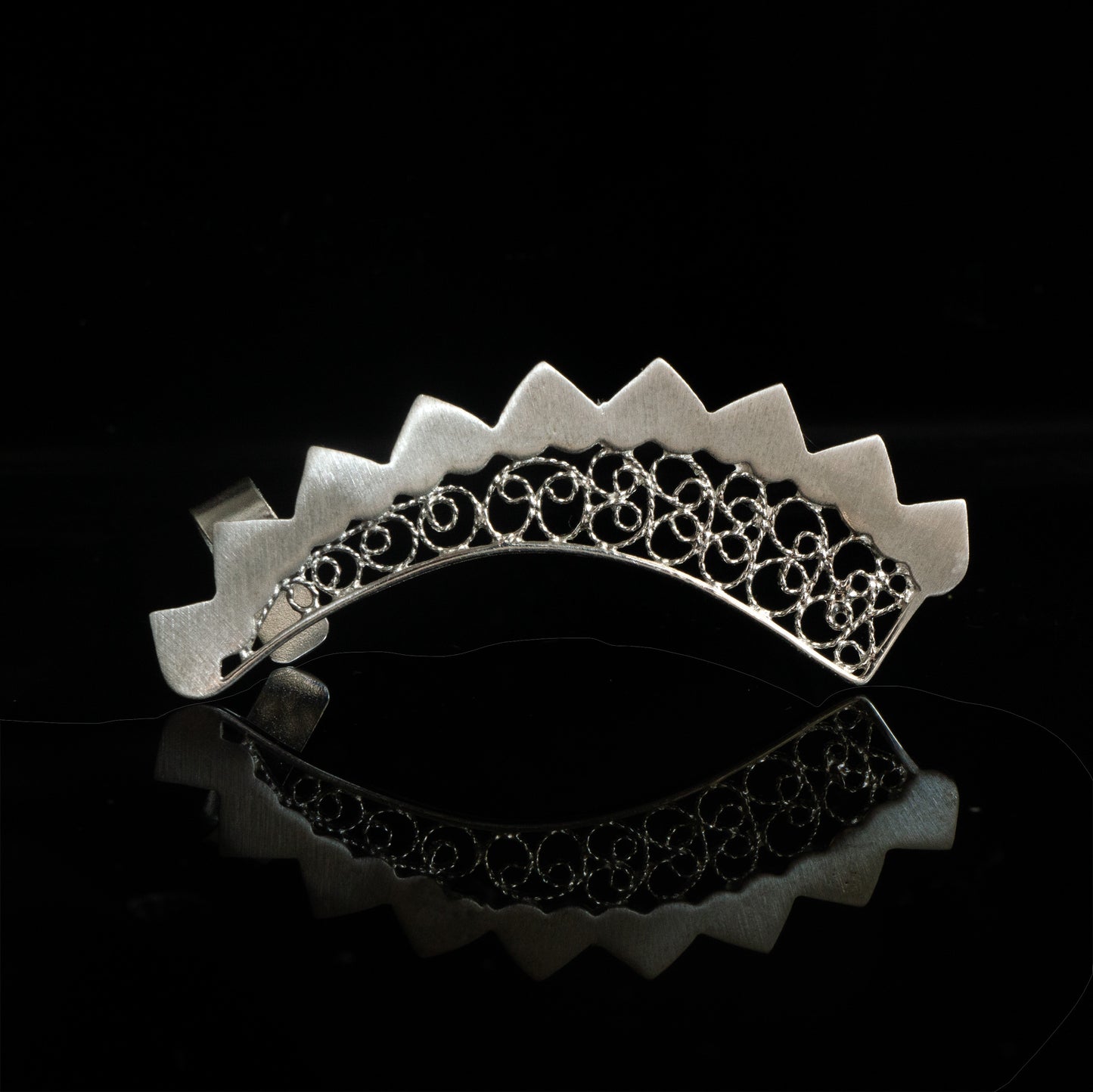 Damiel Ear Cuff – Filigree in Silver