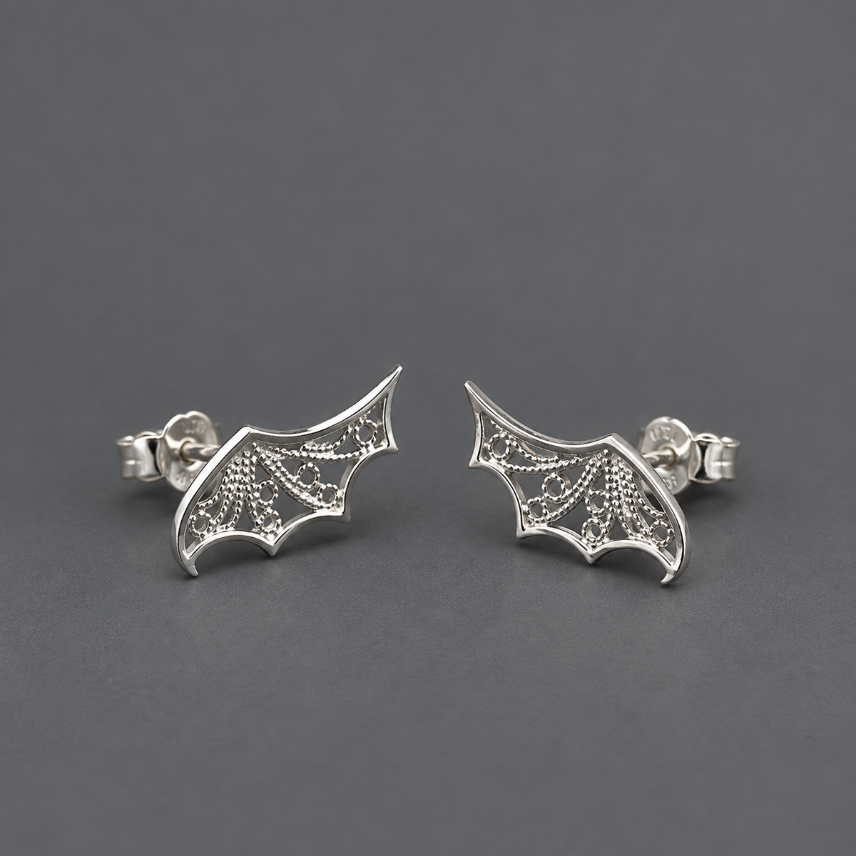 Devolo Wing Studs - Filigree in Silver