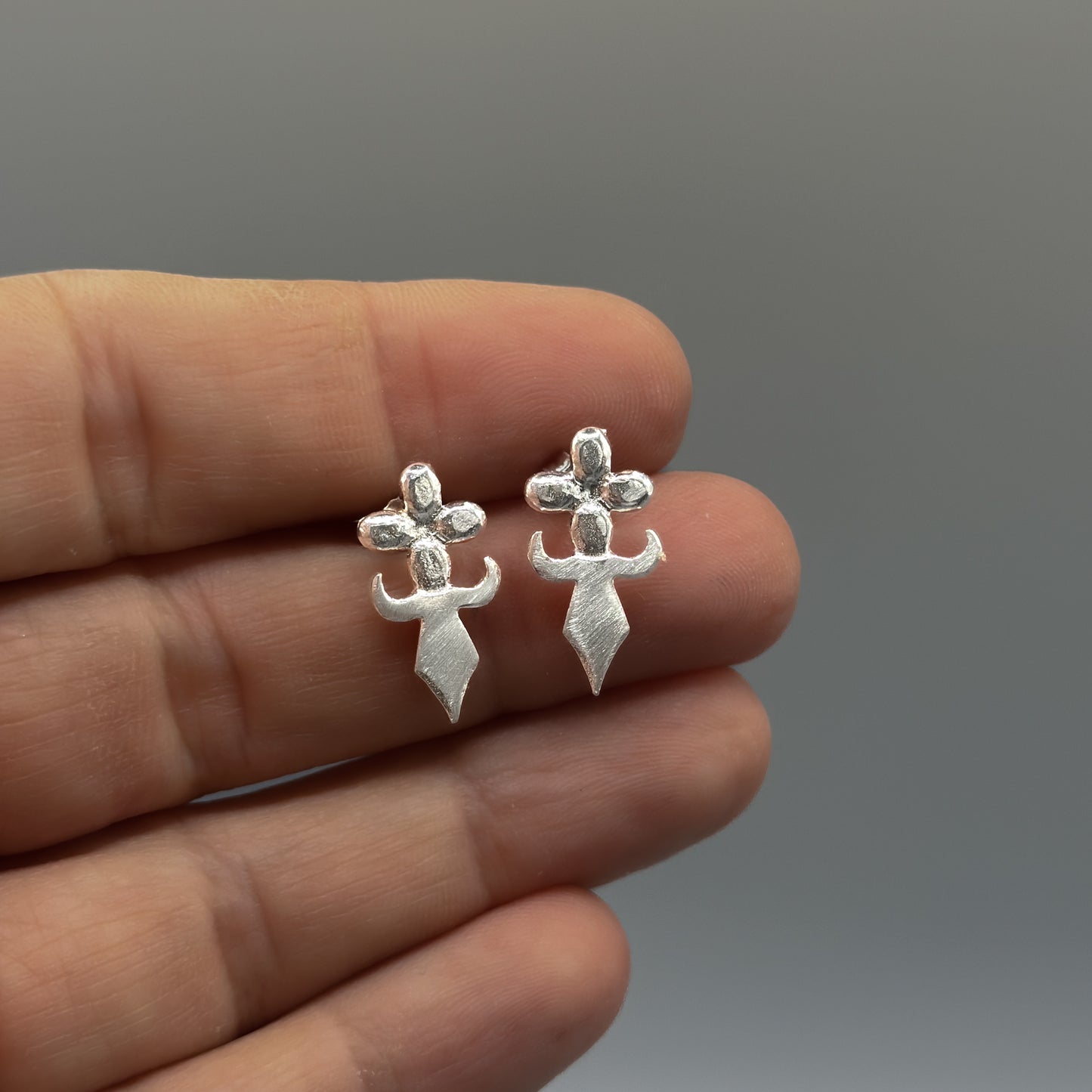 Dagger Stud Earrings – Silver