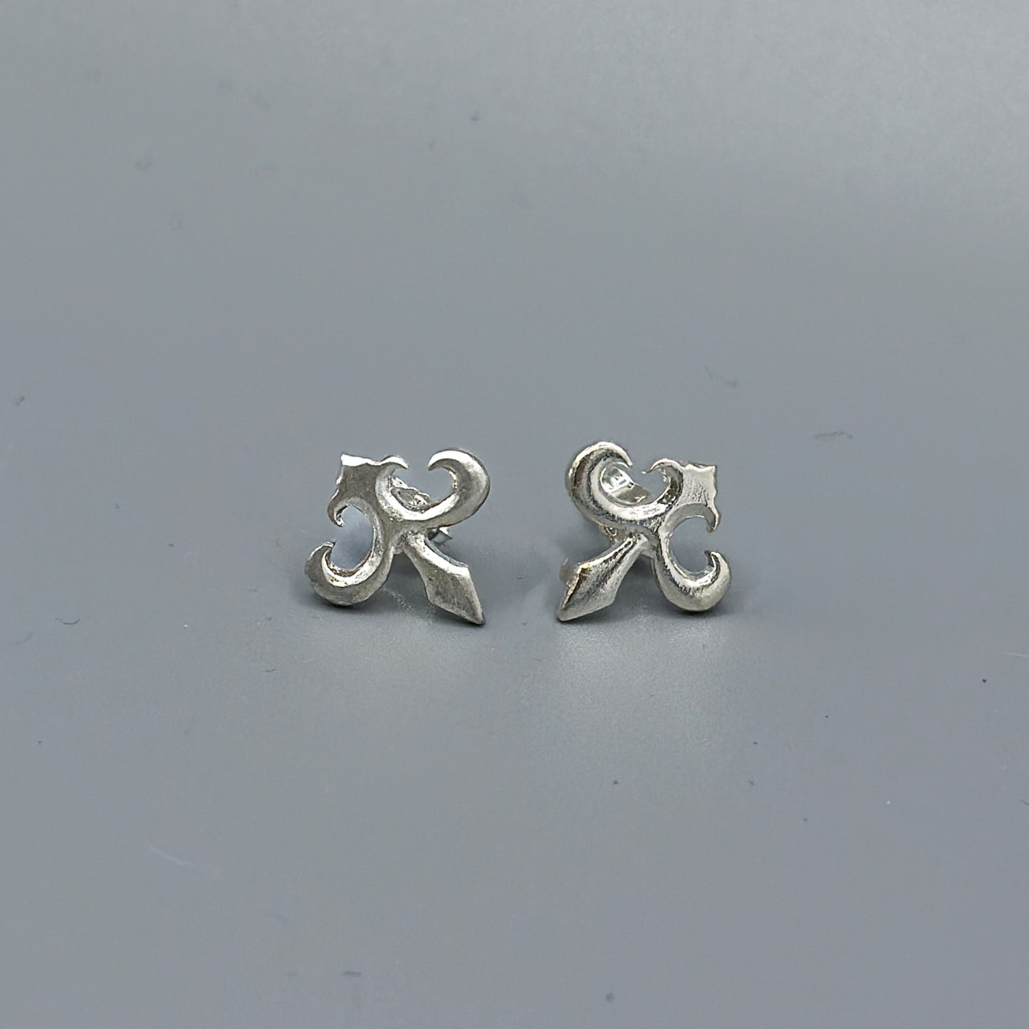 Fleur de Lys Stud Earrings in Silver