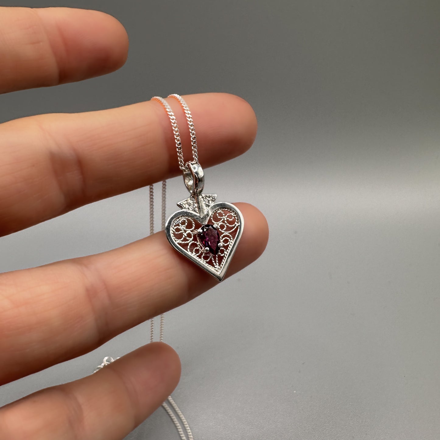 Elizabeth Necklace – Garnet (available in two tones) & Filigree in Silver